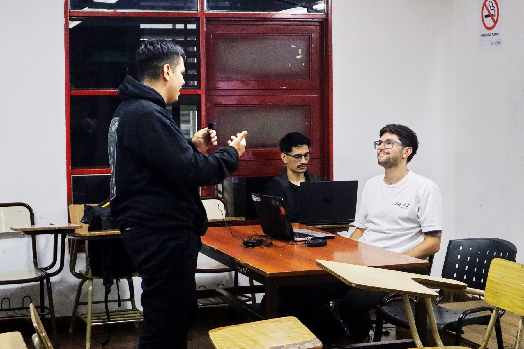 Participantes de la charla abierta del Observatorio Kûmbykuaa